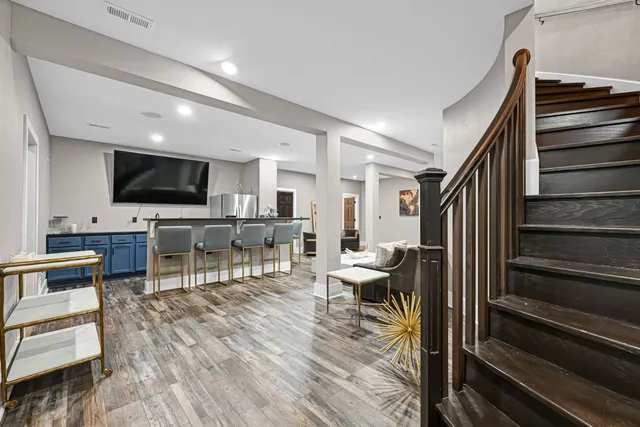 $2,500,000 | 8825 North Spruce Road, River Hills, WI 53217