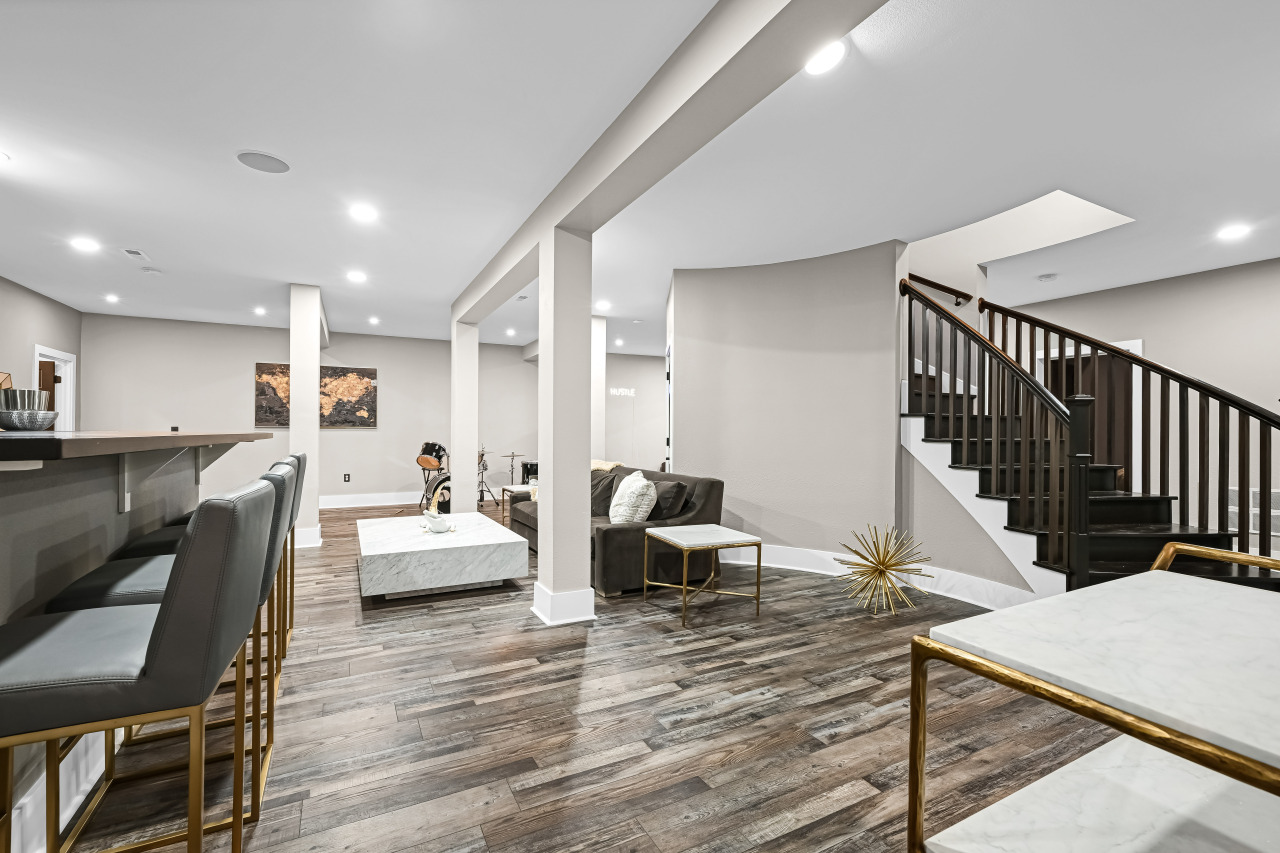 8825 North Spruce Road River Hills, WI 53217 - Photo 29 of 42 Photo 32