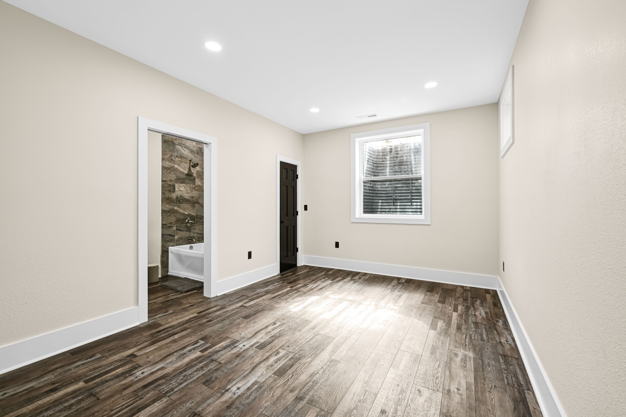 8825 North Spruce Road River Hills, WI 53217 - Photo 32 of 42 Photo 35