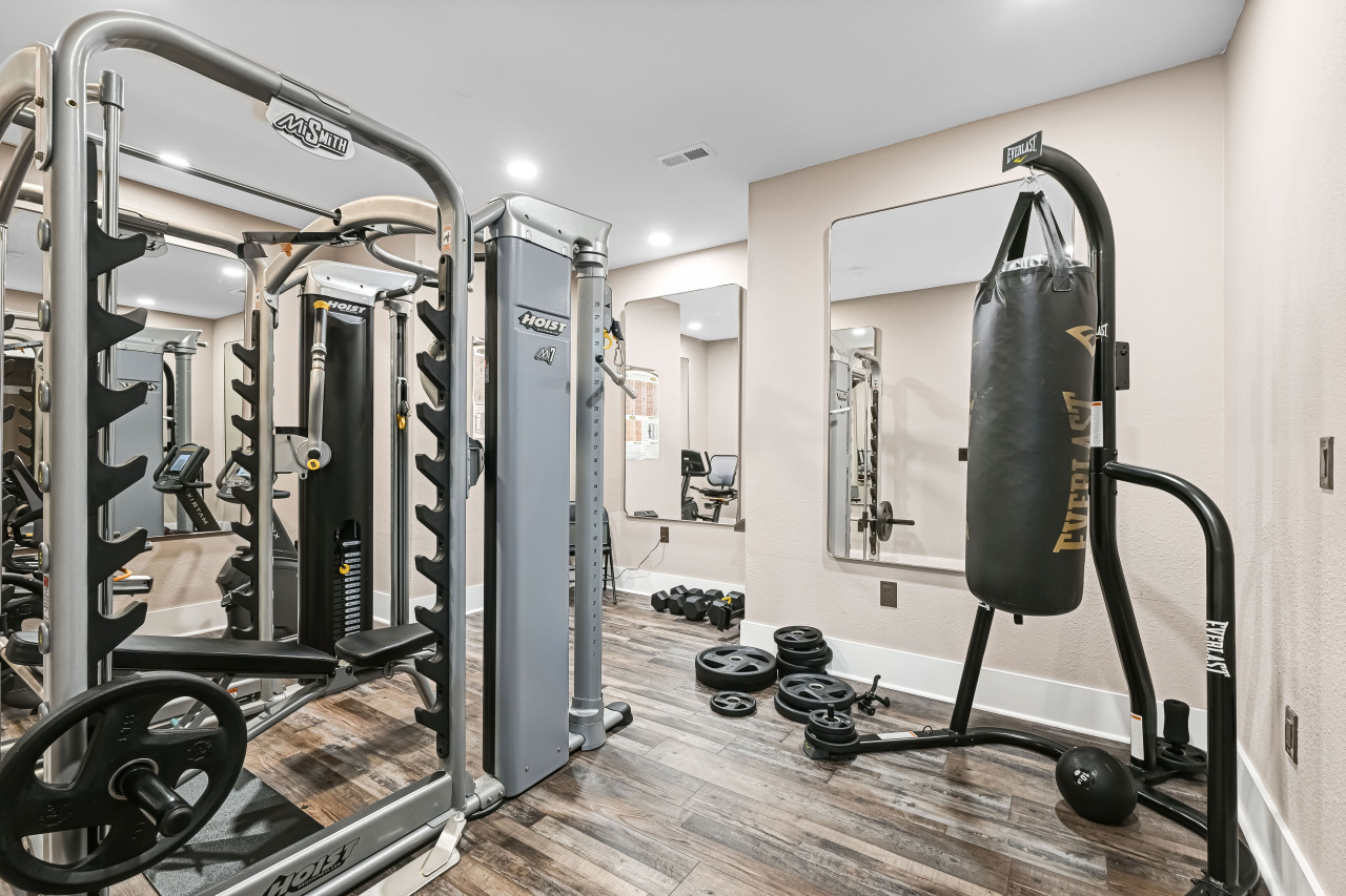 8825 North Spruce Road River Hills, WI 53217 - Photo 36 of 42 Photo 39