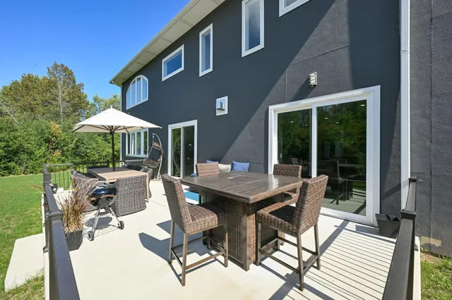 $2,500,000 | 8825 North Spruce Road, River Hills, WI 53217