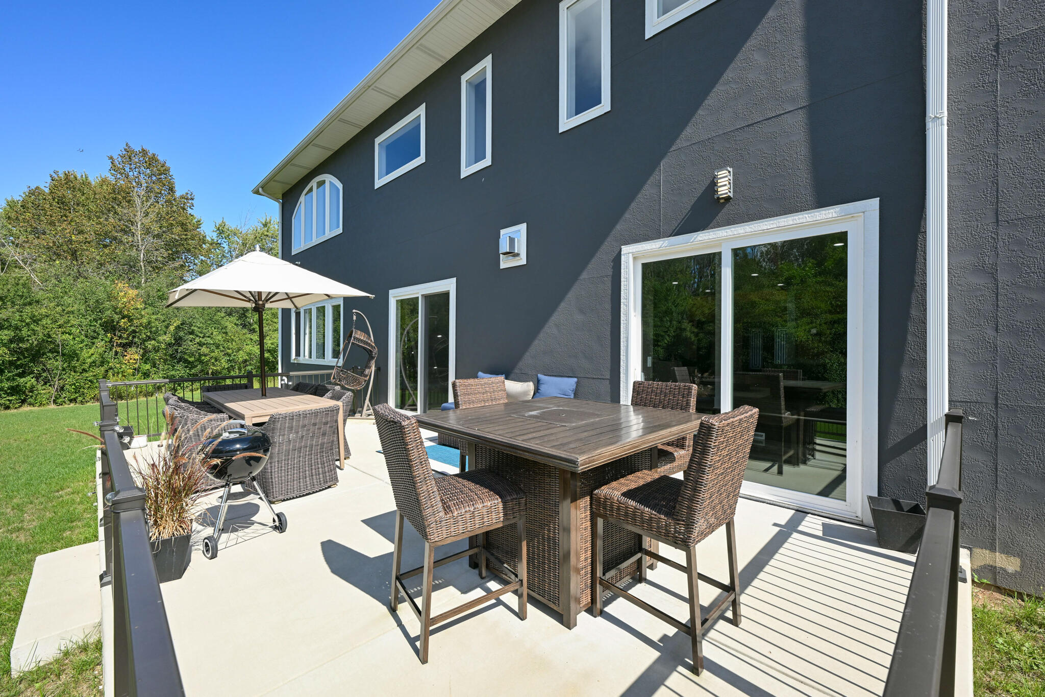 8825 North Spruce Road River Hills, WI 53217 - Photo 40 of 42 DSC_ 4 (4)-2