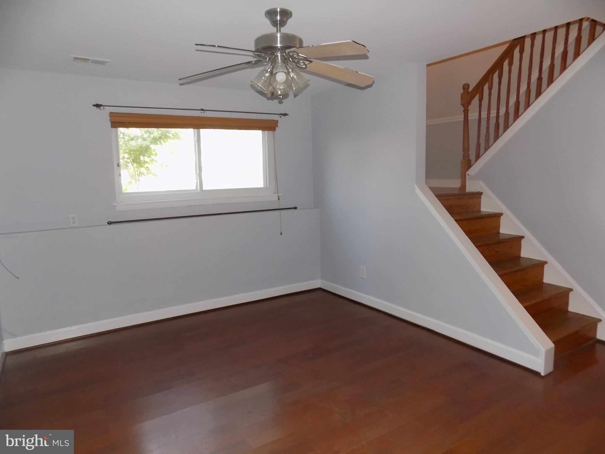 509 Londontown Road Edgewater, MD 21037 - Photo 13 of 22 Family Room