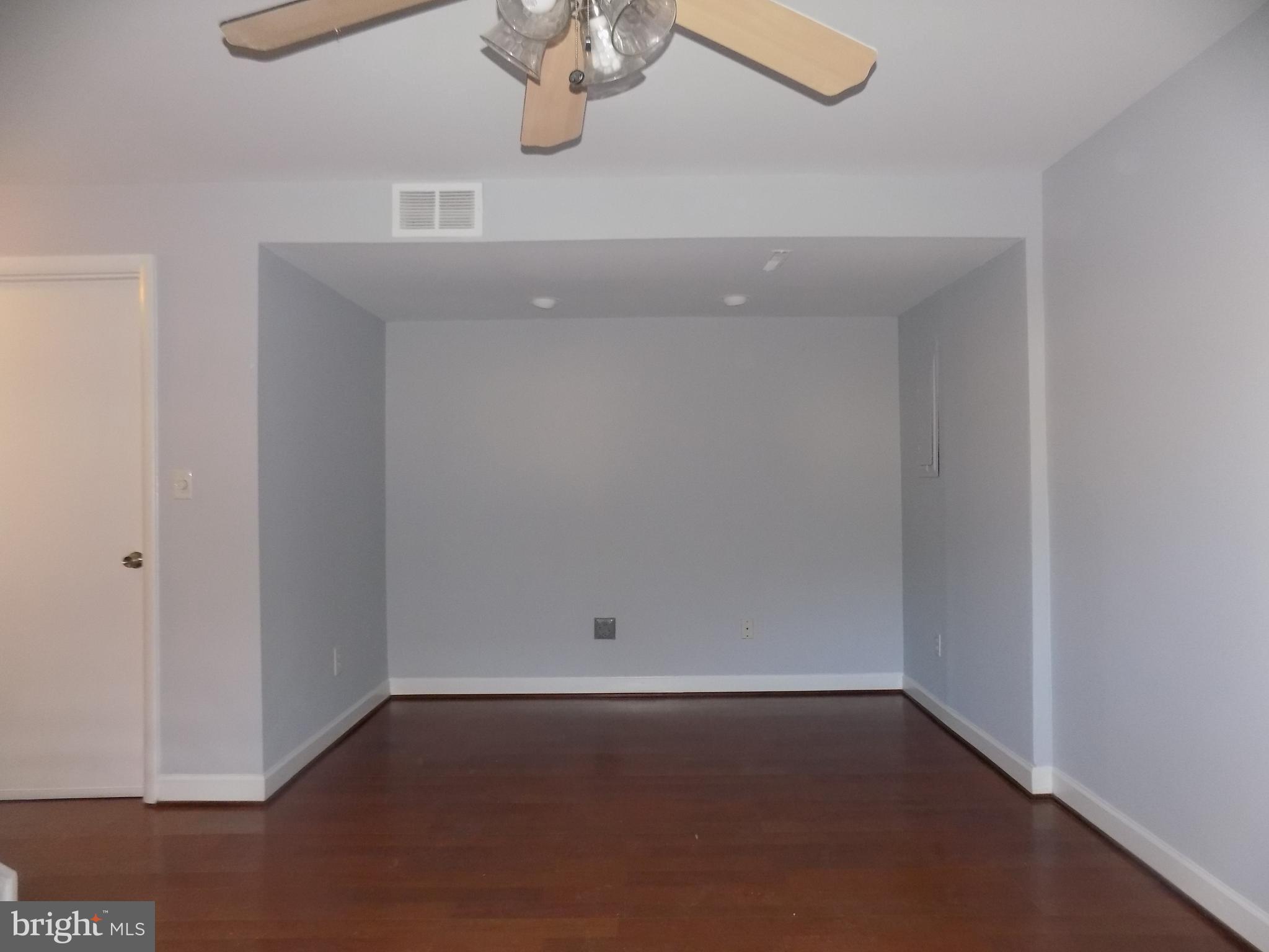 509 Londontown Road Edgewater, MD 21037 - Photo 15 of 22 Architectural features create ideal Home Office.