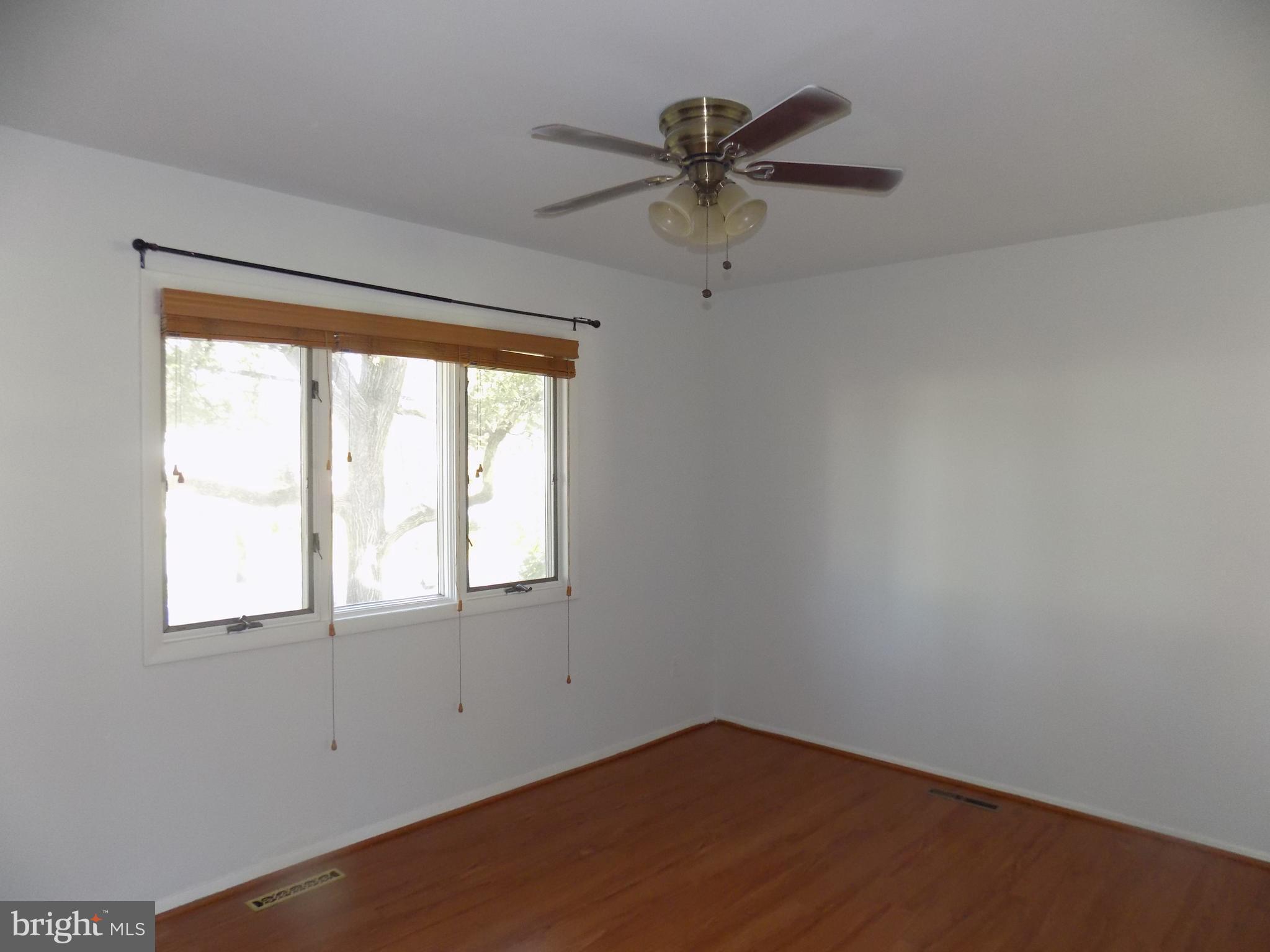 509 Londontown Road Edgewater, MD 21037 - Photo 16 of 22 Bedroom #2