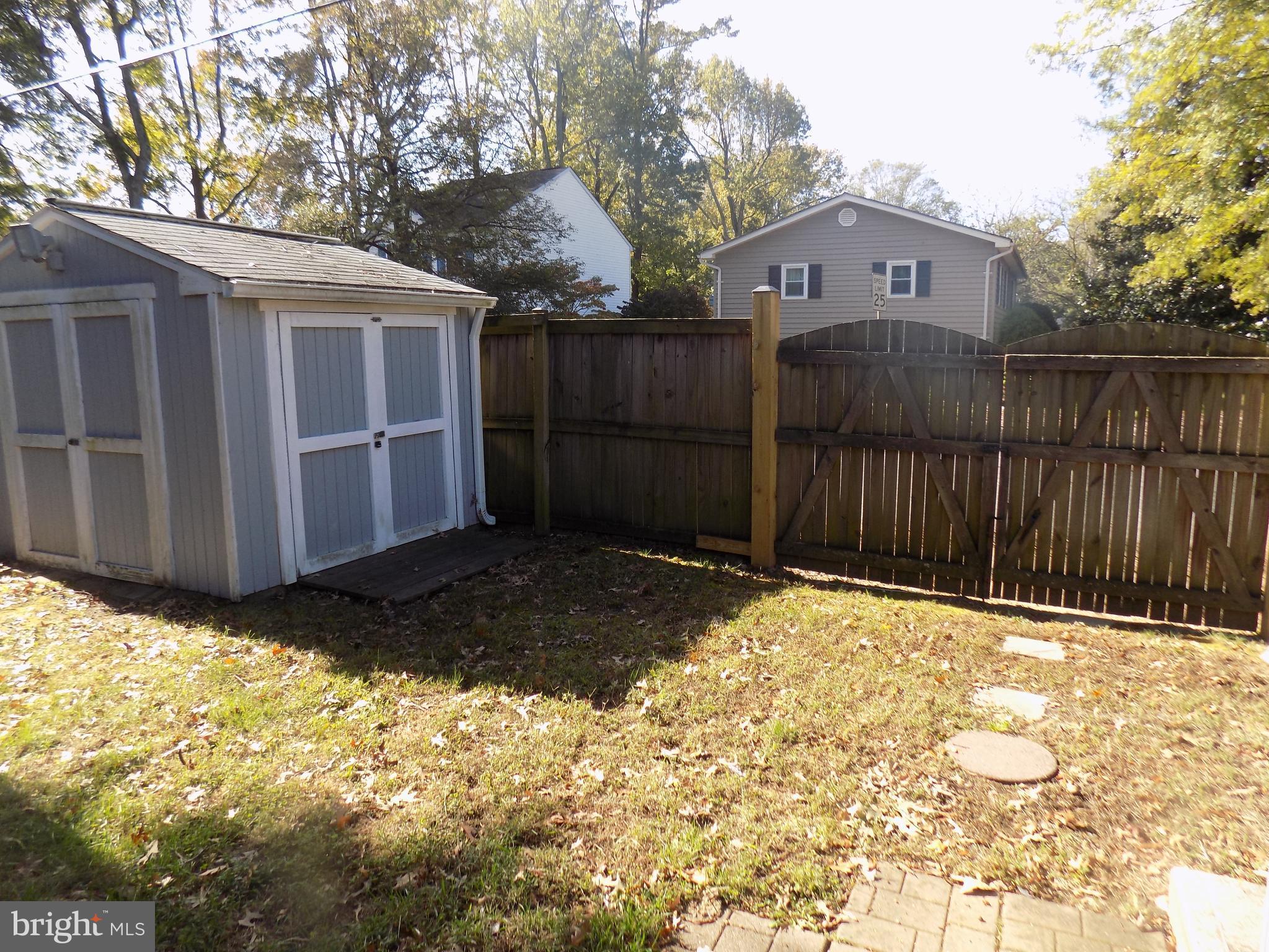 509 Londontown Road Edgewater, MD 21037 - Photo 21 of 22 Backyard with dual Gate for easy access.