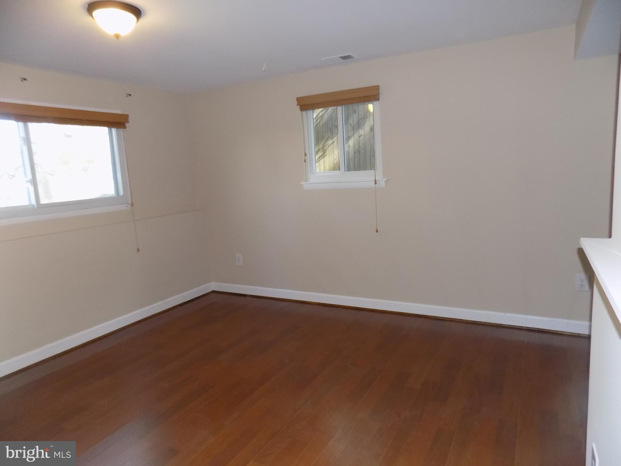 509 Londontown Road Edgewater, MD 21037 - Photo 9 of 22 Huge Master Bedroom