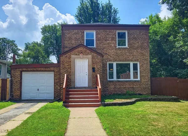 $174,000 | 1913 170th Street, Hazel Crest, IL 60429