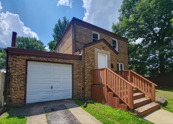 $174,000 | 1913 170th Street, Hazel Crest, IL 60429