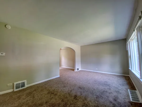 $174,000 | 1913 170th Street, Hazel Crest, IL 60429