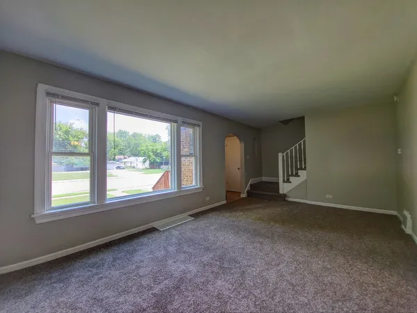 $174,000 | 1913 170th Street, Hazel Crest, IL 60429