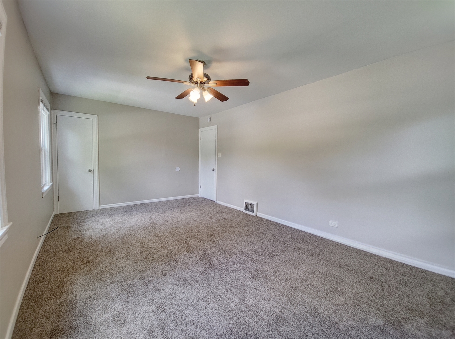 1913 170th Street Hazel Crest, IL 60429 - Photo 9 of 20