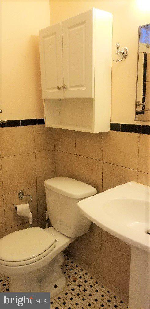 1226 Simms Place Northeast Washington, DC 20002 - Photo 11 of 20