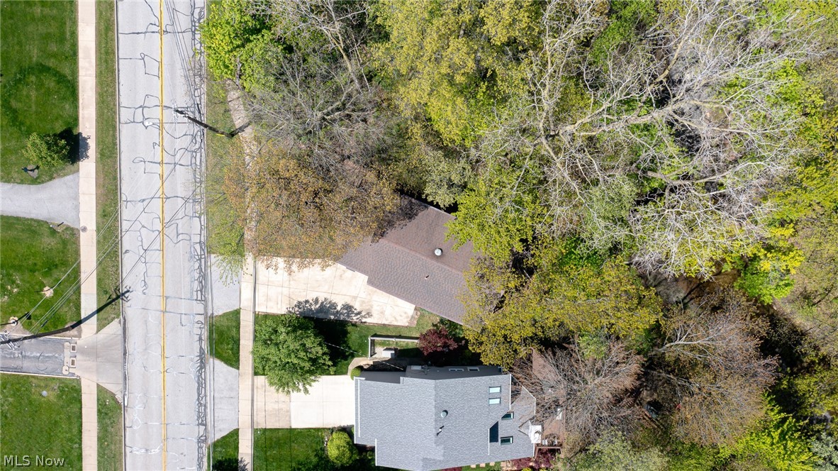 495 Cahoon Road Bay Village, OH 44140 - Photo 5 of 34 Gallery Image 5
