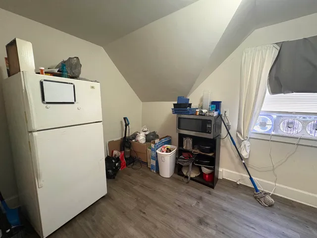 $400,000 | 1015 East Walnut Street, Green Bay, WI 54301