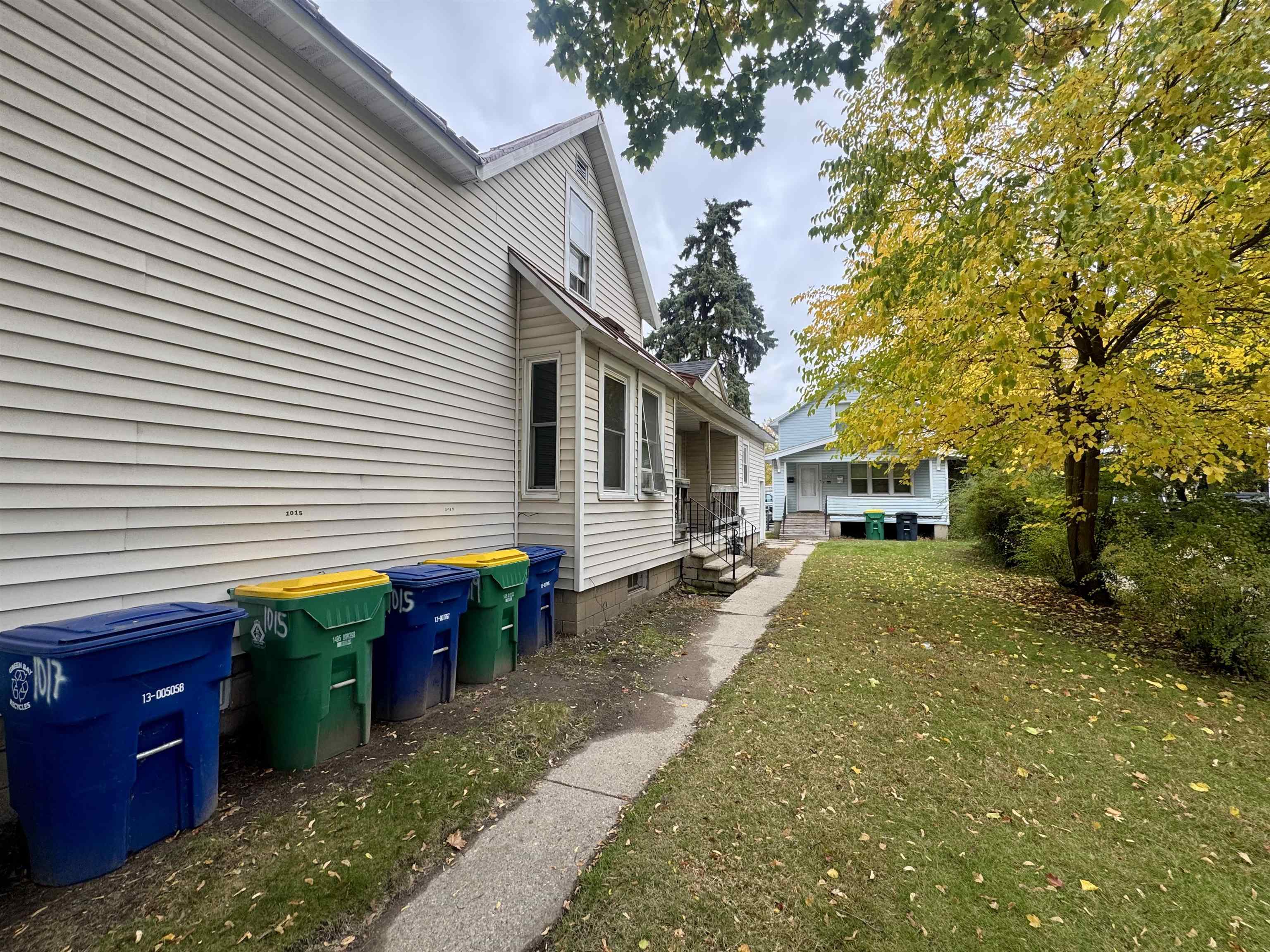 1015 East Walnut Street Green Bay, WI 54301 - Photo 2 of 39