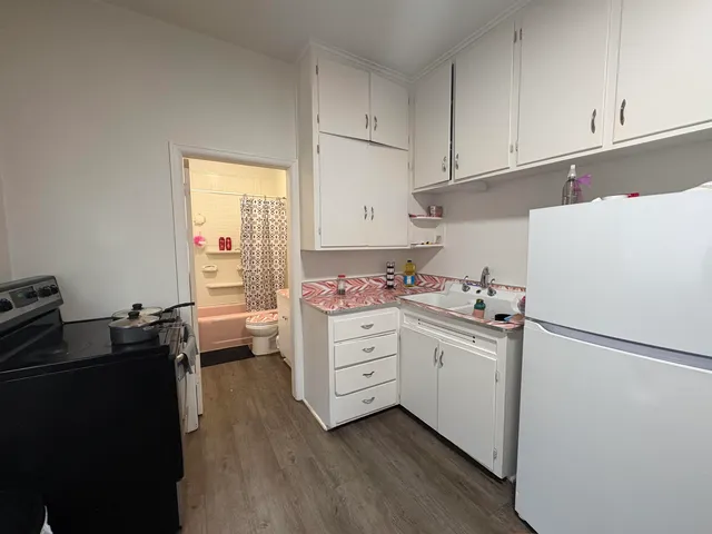 $400,000 | 1015 East Walnut Street, Green Bay, WI 54301