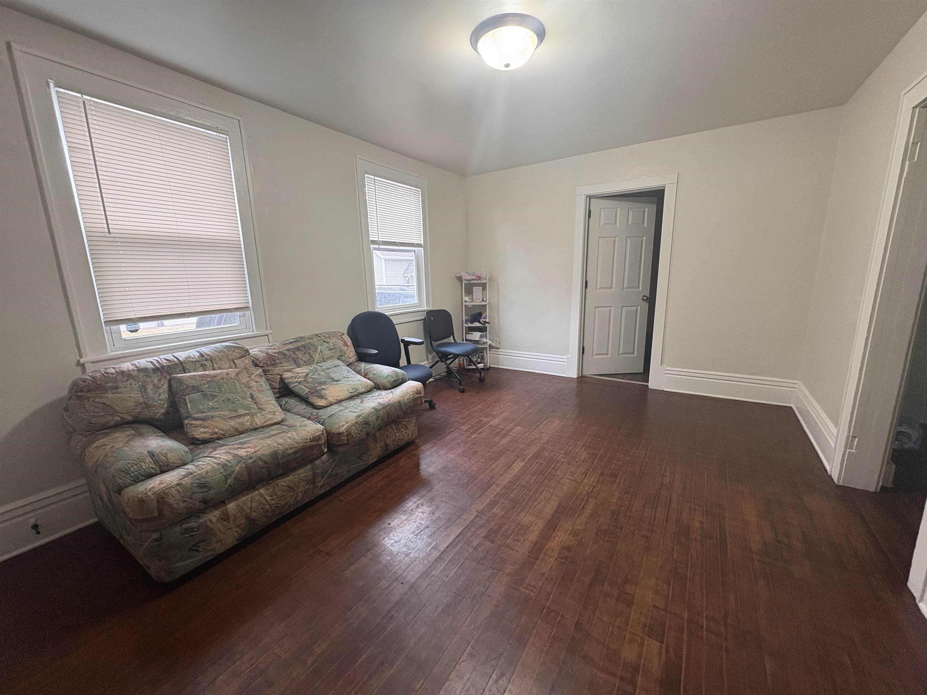 1015 East Walnut Street Green Bay, WI 54301 - Photo 7 of 39