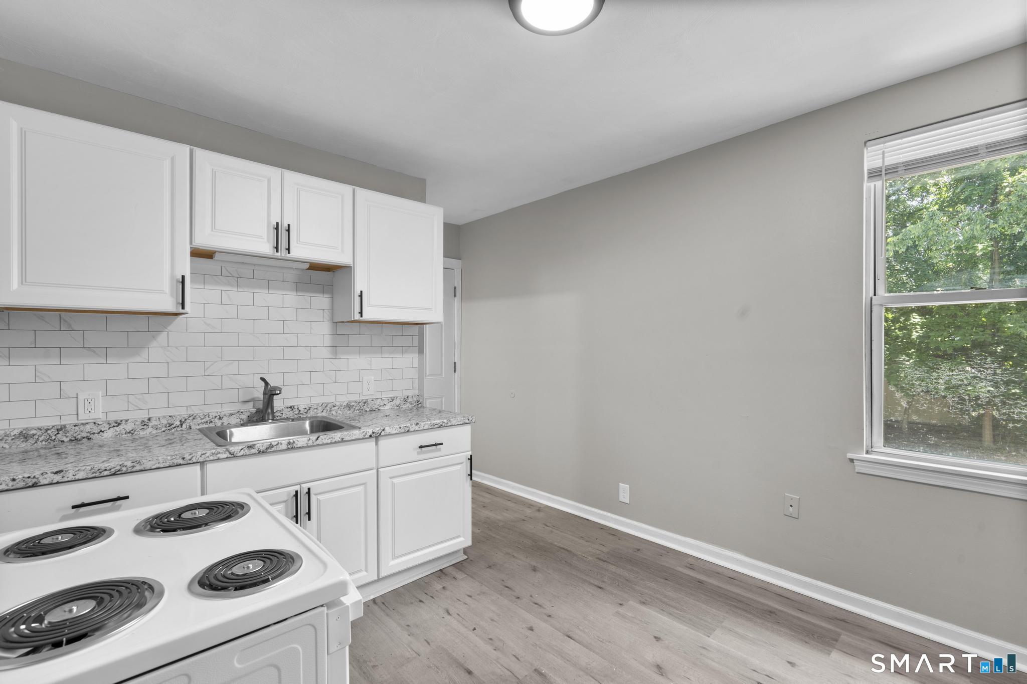 106 Birch Street, Unit 7 Manchester, CT 06040 - Photo 1 of 17