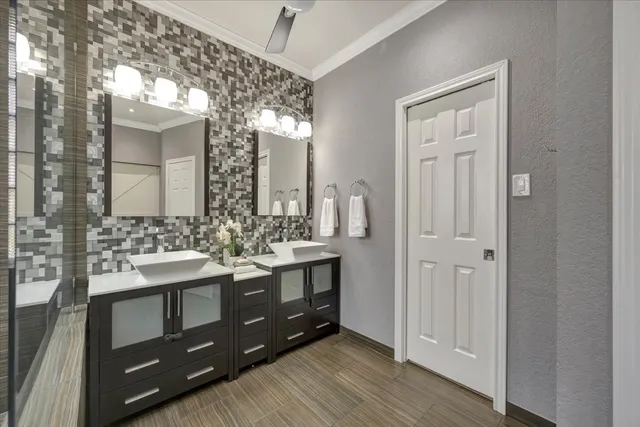 $2,650 | 146 Bayou Bend Drive, League City, TX 77573