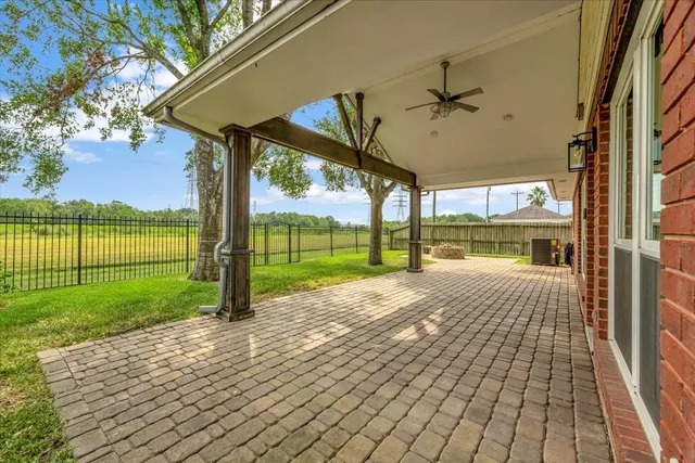 $2,650 | 146 Bayou Bend Drive, League City, TX 77573