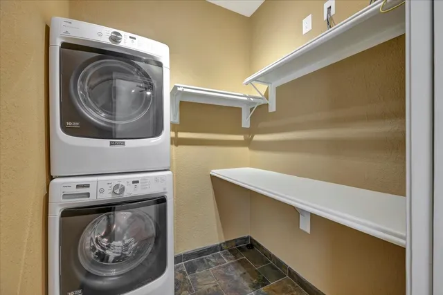 $2,650 | 146 Bayou Bend Drive, League City, TX 77573