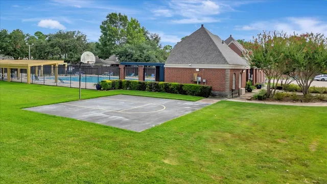 $2,650 | 146 Bayou Bend Drive, League City, TX 77573