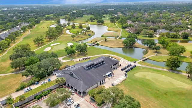 $2,650 | 146 Bayou Bend Drive, League City, TX 77573