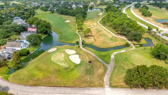 $2,650 | 146 Bayou Bend Drive, League City, TX 77573