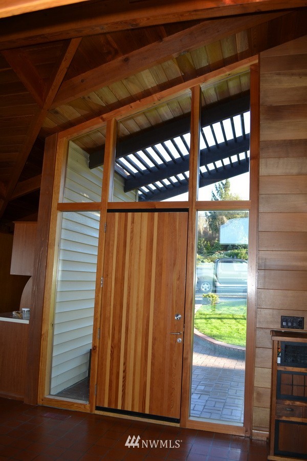 1443 West Beach Road Oak Harbor, WA 98277 - Photo 8 of 25 Gallery Image 8
