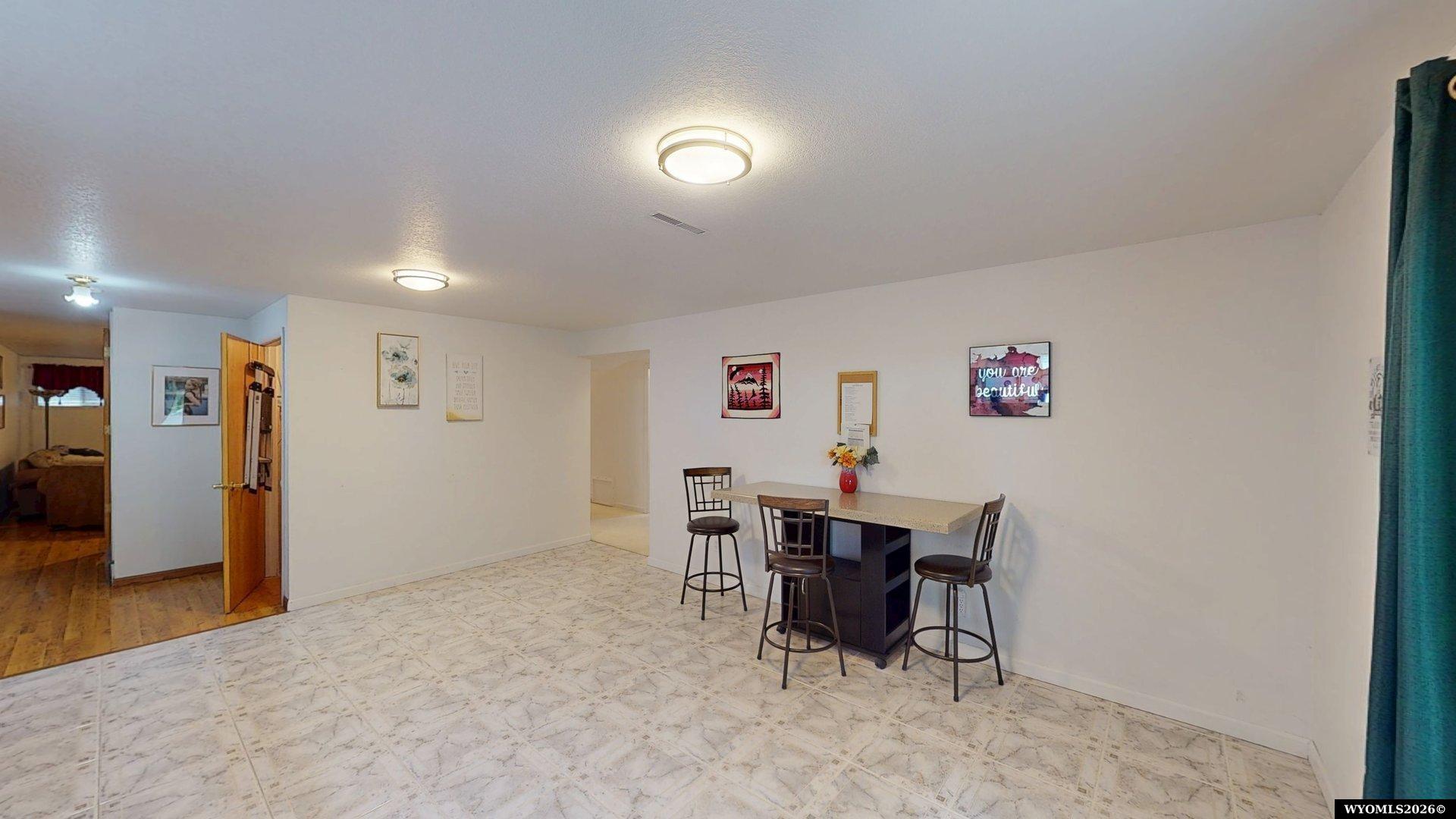 1540 Riverview Road Riverton, WY 82501 - Photo 21 of 36 Gallery Image 21