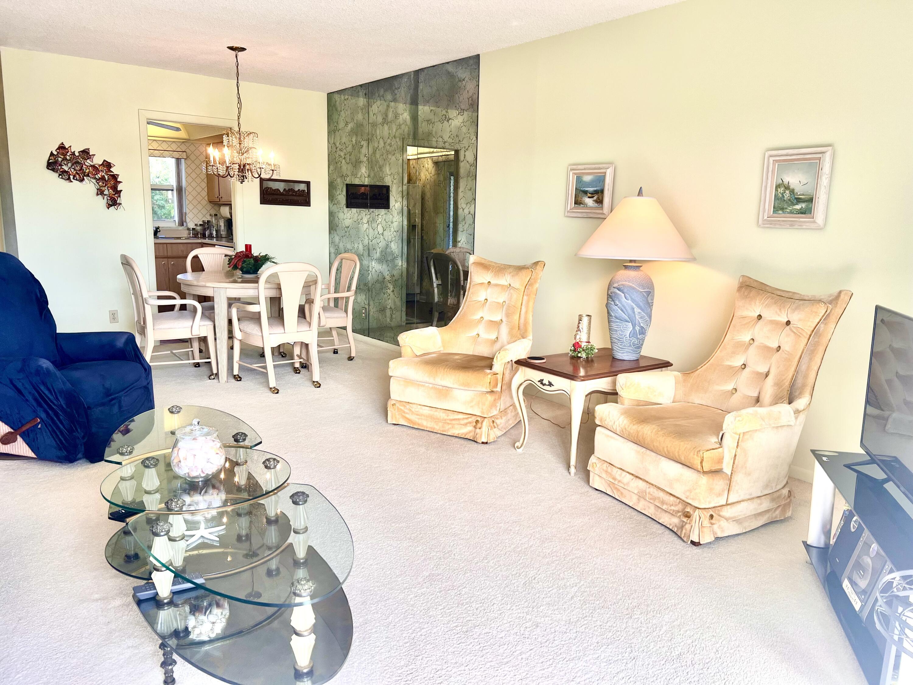 231 East Lantana Road, Unit 202 Lantana, FL 33462 - Photo 11 of 33 Dining/Living Area