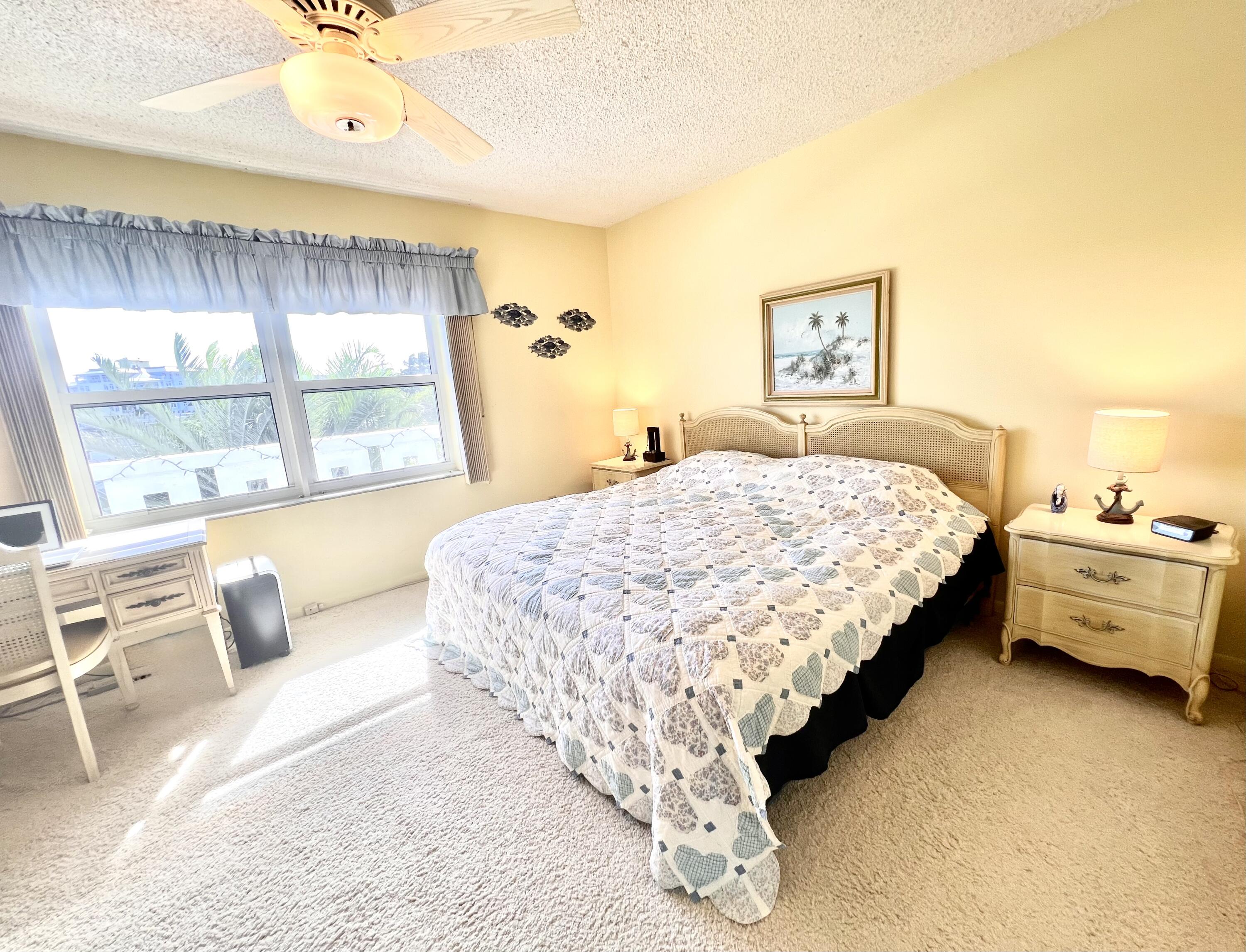 231 East Lantana Road, Unit 202 Lantana, FL 33462 - Photo 12 of 33 Primary Bedroom