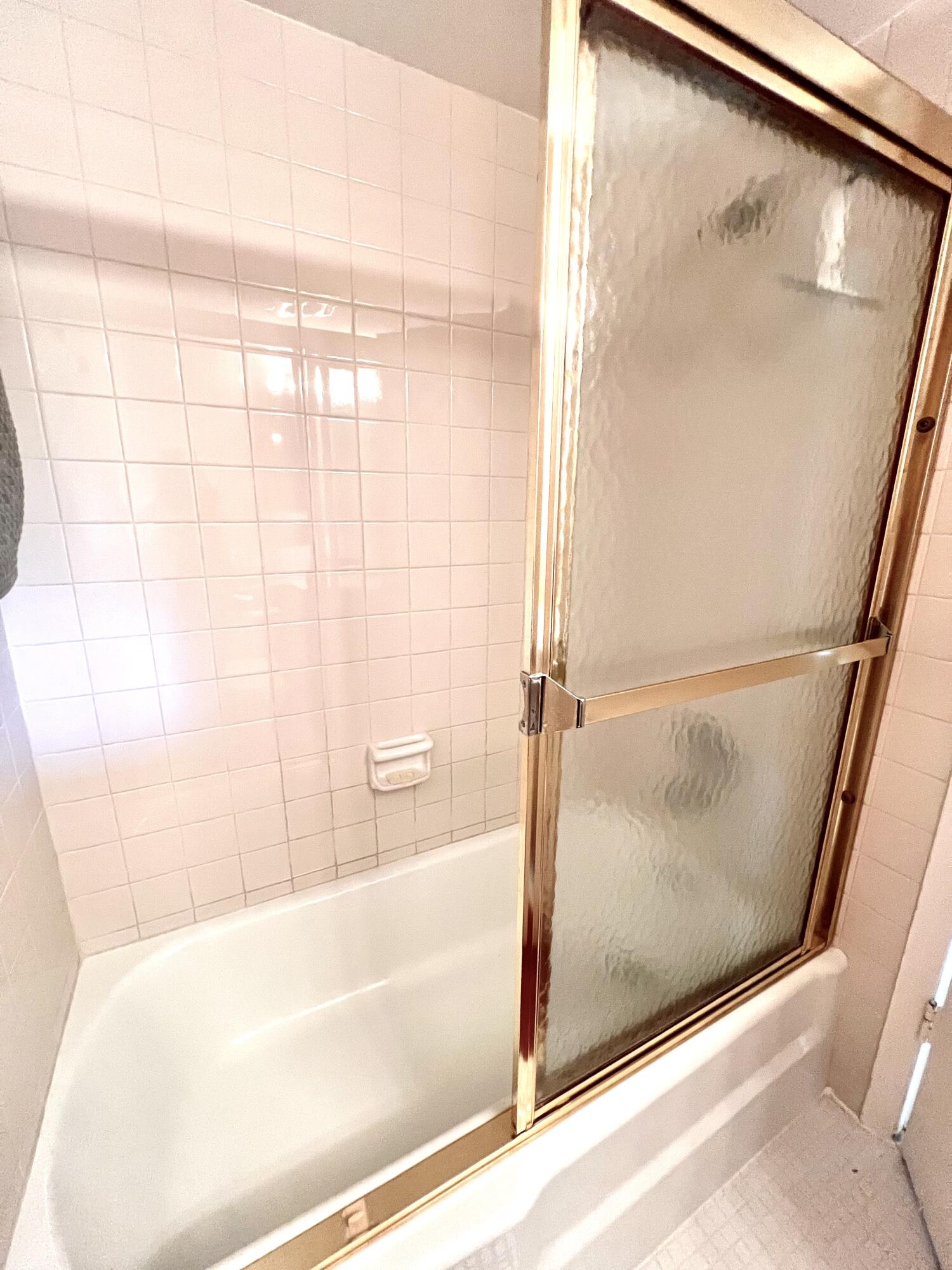 231 East Lantana Road, Unit 202 Lantana, FL 33462 - Photo 19 of 33 Bath 2