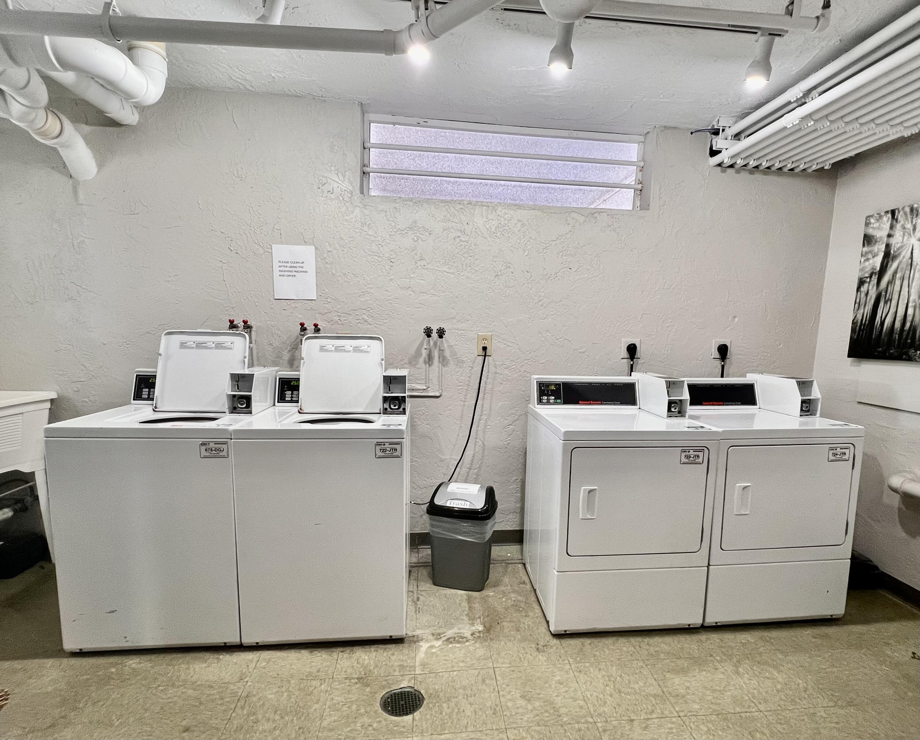 231 East Lantana Road, Unit 202 Lantana, FL 33462 - Photo 26 of 33 Laundry Room