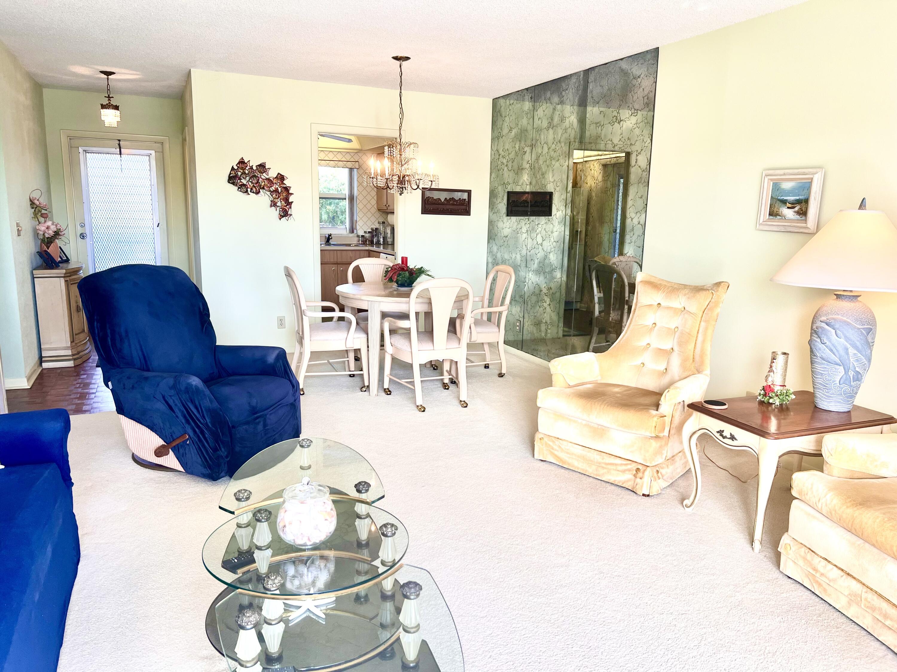 231 East Lantana Road, Unit 202 Lantana, FL 33462 - Photo 6 of 33 Dining/Living Area