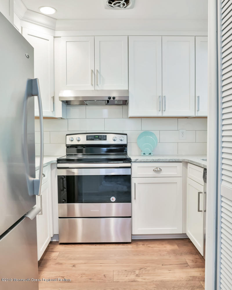 10 Andover Court, Unit D Red Bank, NJ 07701 - Photo 12 of 20 Kitchen