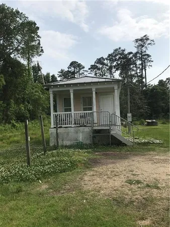 $350,000 | 1102 America Street, Mandeville, LA 70448