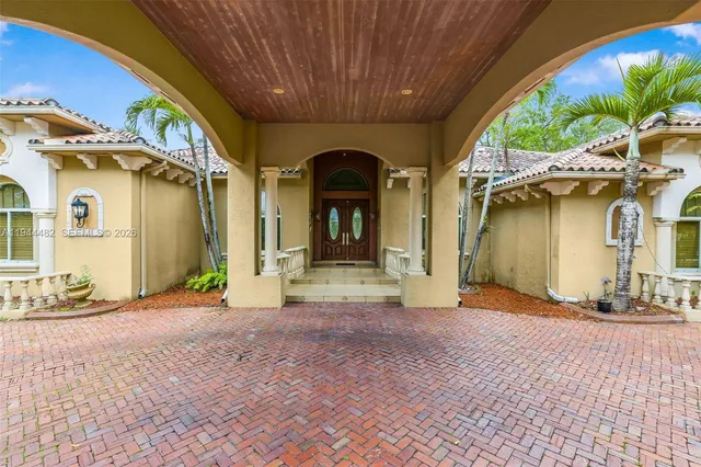 a view of a house with a patio