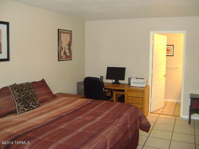 1209 North Santa Rosa Avenue Tucson, AZ 85712 - Photo 8 of 17