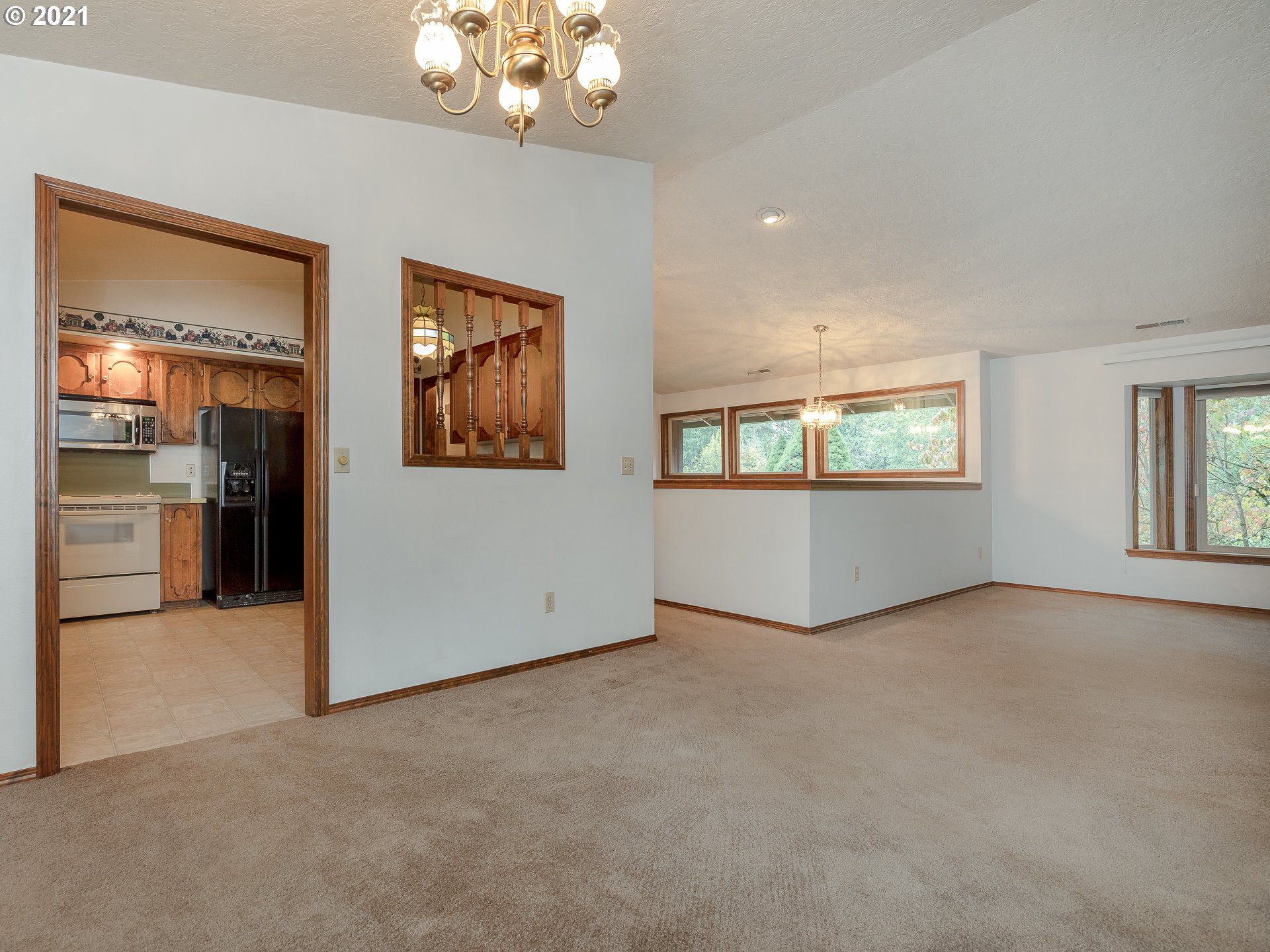 17613 Northeast 33rd Avenue Ridgefield, WA 98642 - Photo 5 of 32 Gallery Image 5