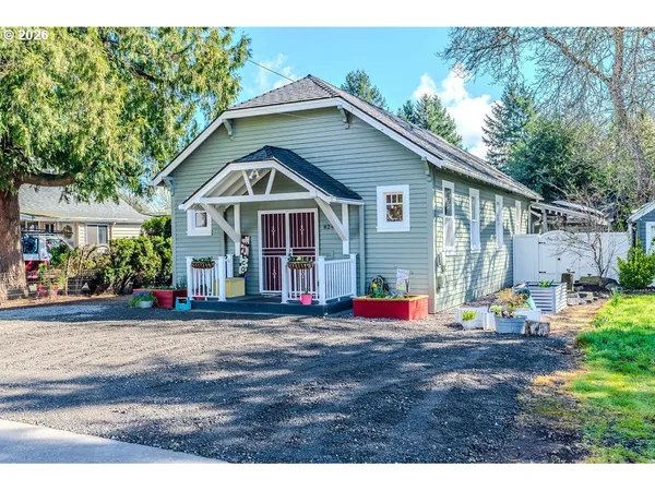 $400,000 | 824 Northwest Mignonette Avenue, Gresham, OR 97030