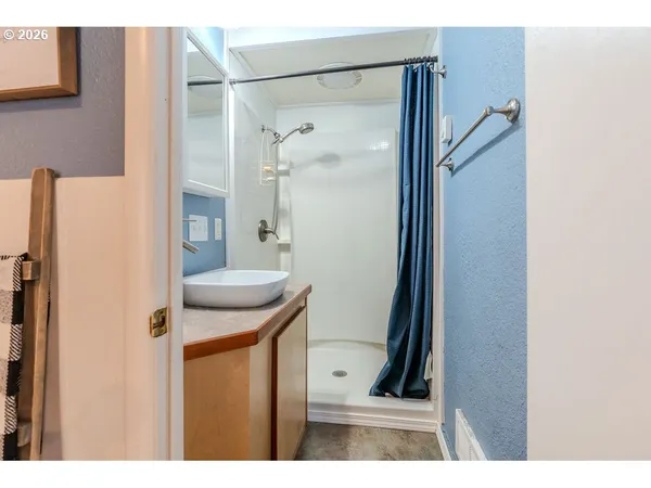 $400,000 | 824 Northwest Mignonette Avenue, Gresham, OR 97030