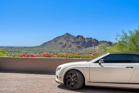$4,100,000 | 6900 North Highlands Drive, Paradise Valley, AZ 85253
