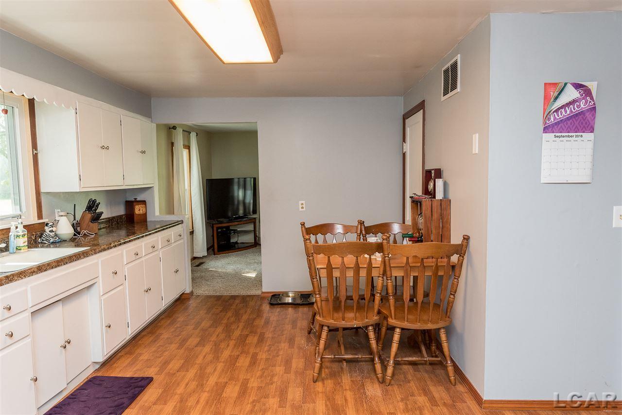 2902 East Carleton Road Adrian, MI 49221 - Photo 13 of 36 31358784-12.JPG