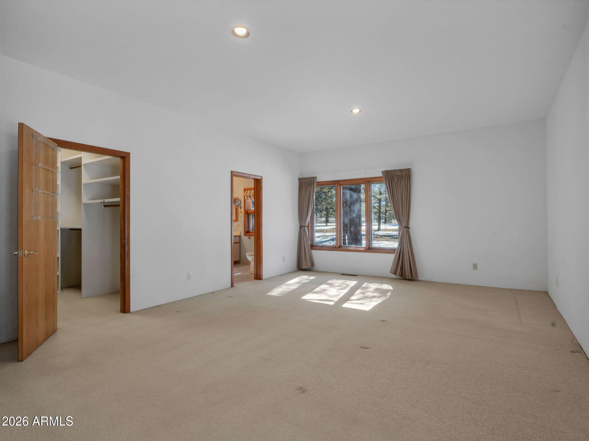 7950 Koch Field Road Flagstaff, AZ 86004 - Photo 25 of 59 Primary Suite