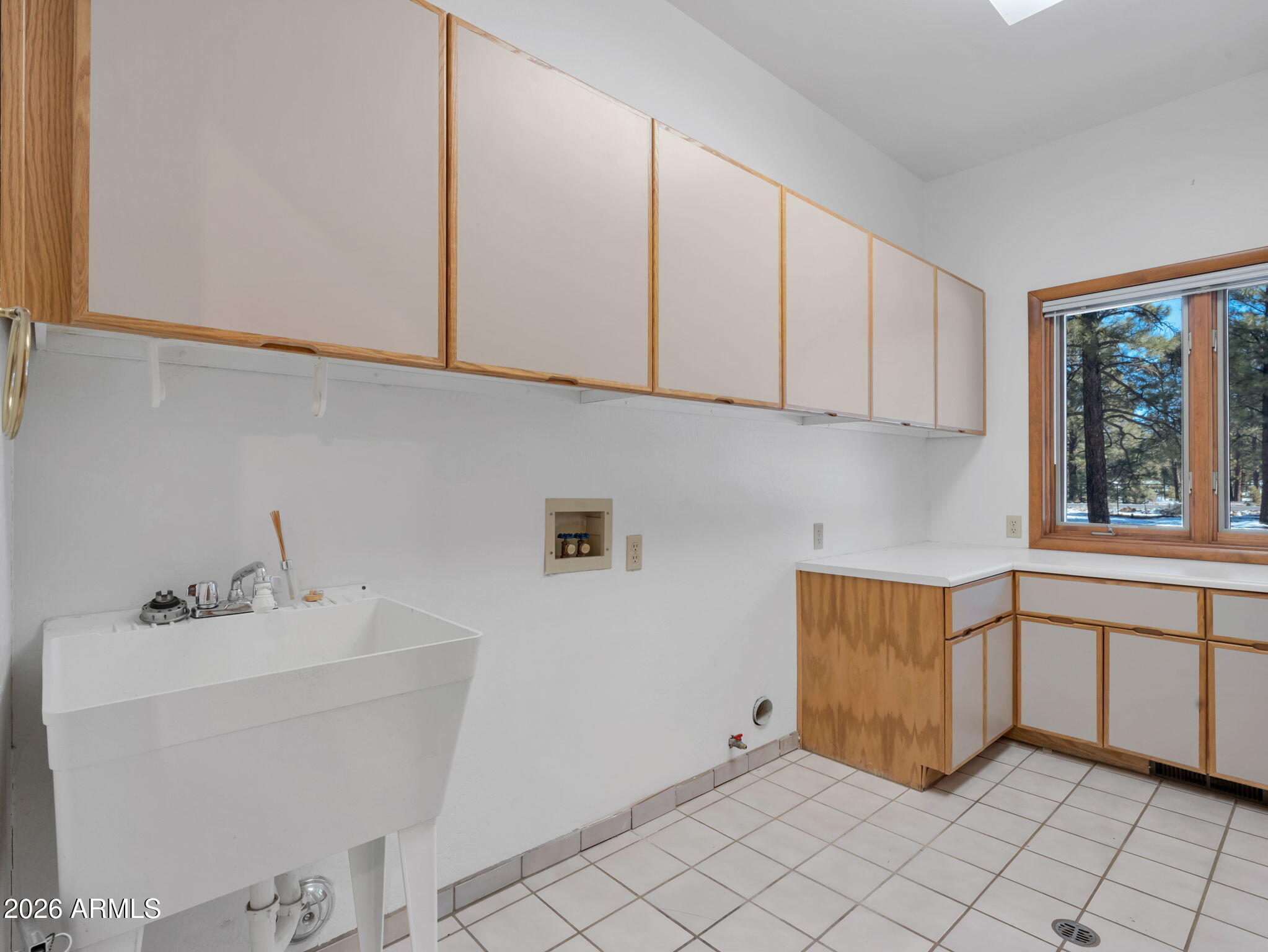 7950 Koch Field Road Flagstaff, AZ 86004 - Photo 34 of 59 Laundry Room