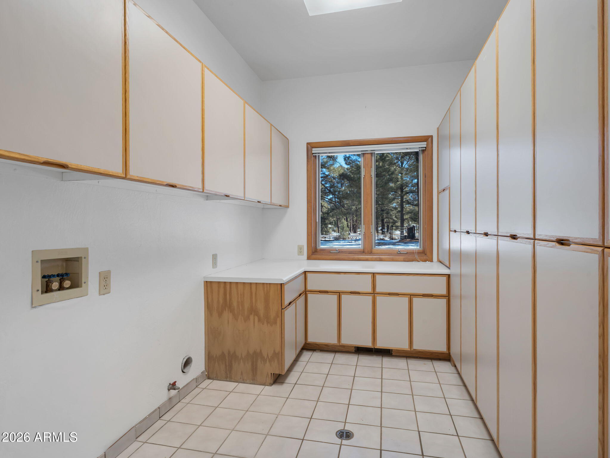7950 Koch Field Road Flagstaff, AZ 86004 - Photo 35 of 59 Laundry Room