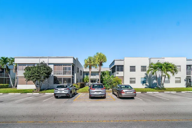 $89,000 | 566 Flanders O, Unit 566, Delray Beach, FL 33484