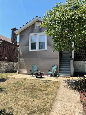 $1,330 | 3122 Clifton Avenue, St. Louis, MO 63139